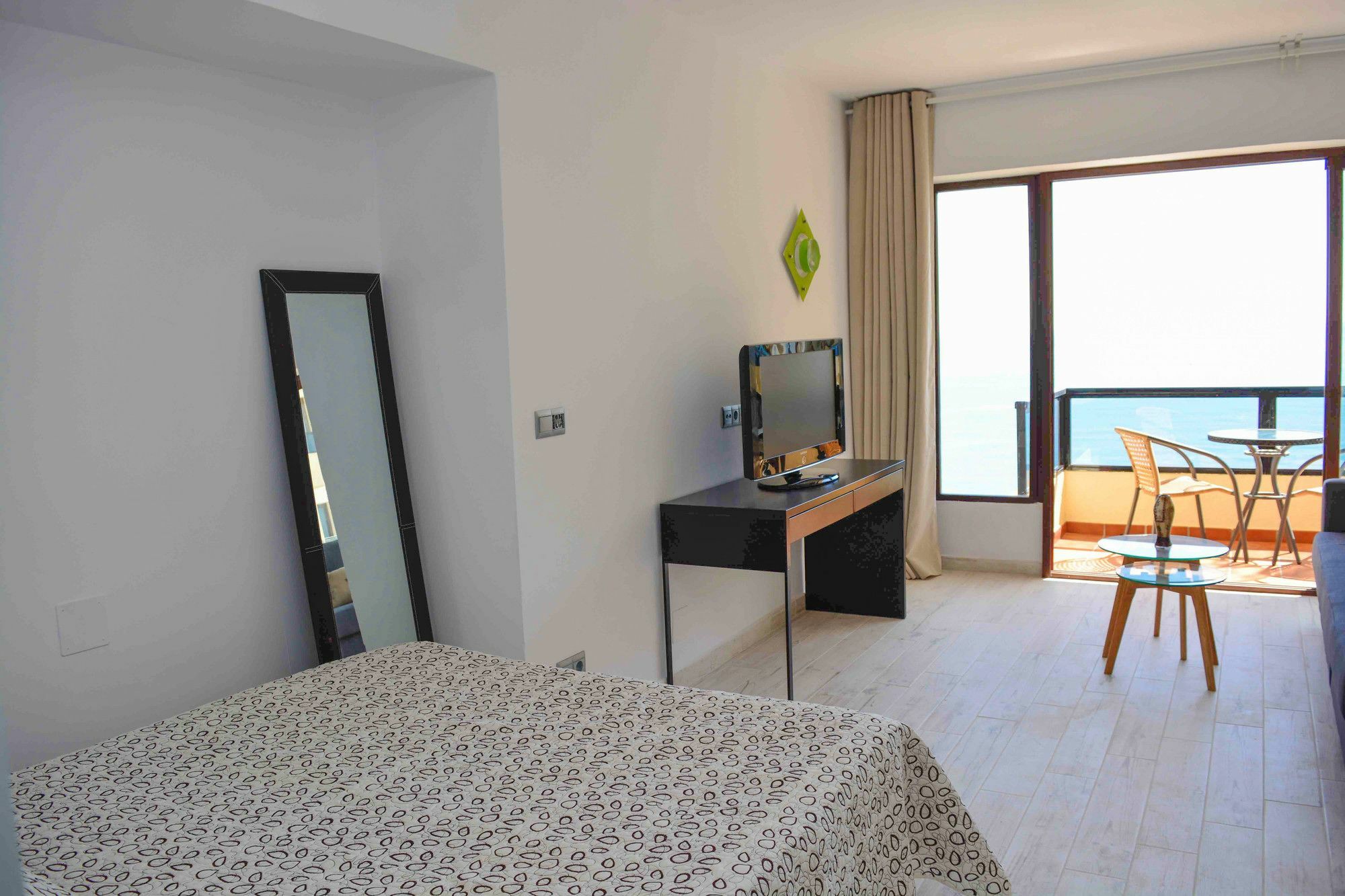 Aloha Playa Benalmadena Canovas Екстериор снимка